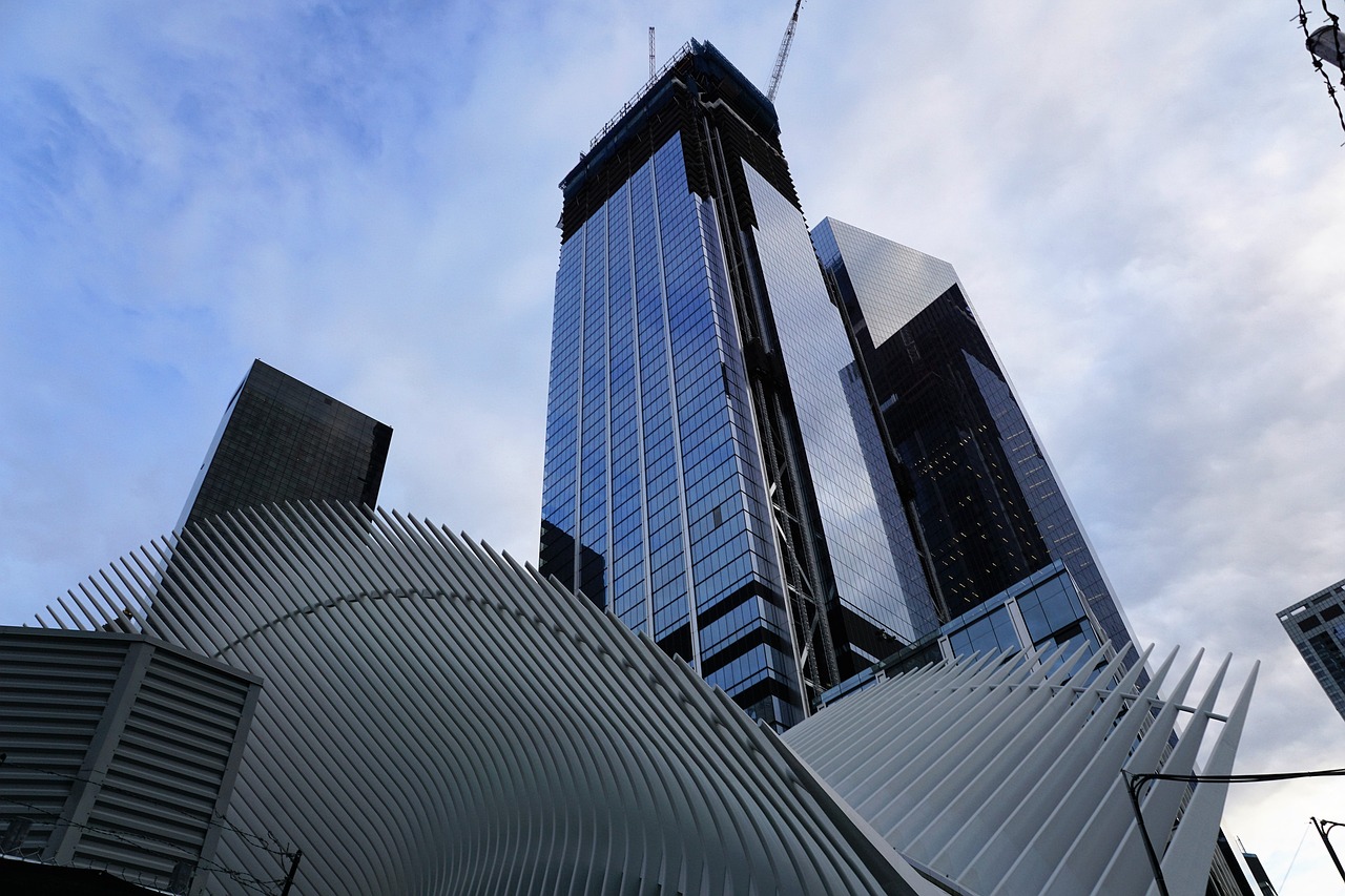 深度追踪，震惊社会的四月坠楼案件调查报道